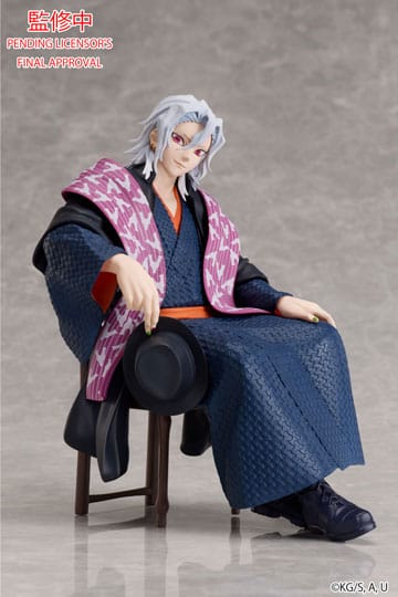 Demon Slayer: Kimetsu no Yaiba Beeld Tengen Uzui 17 cm