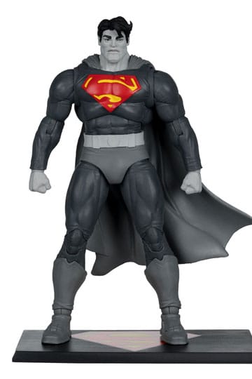 DC Multiverse actiefiguur Superman (The Dark Knight Returns) (Black & White Accent Edition) (gouden label) 18 cm