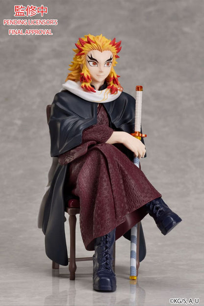 Demon Slayer: Kimetsu no Yaiba Beeld Kyojuro Rengoku 16 cm
