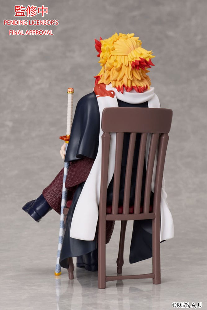Demon Slayer: Kimetsu no Yaiba Beeld Kyojuro Rengoku 16 cm