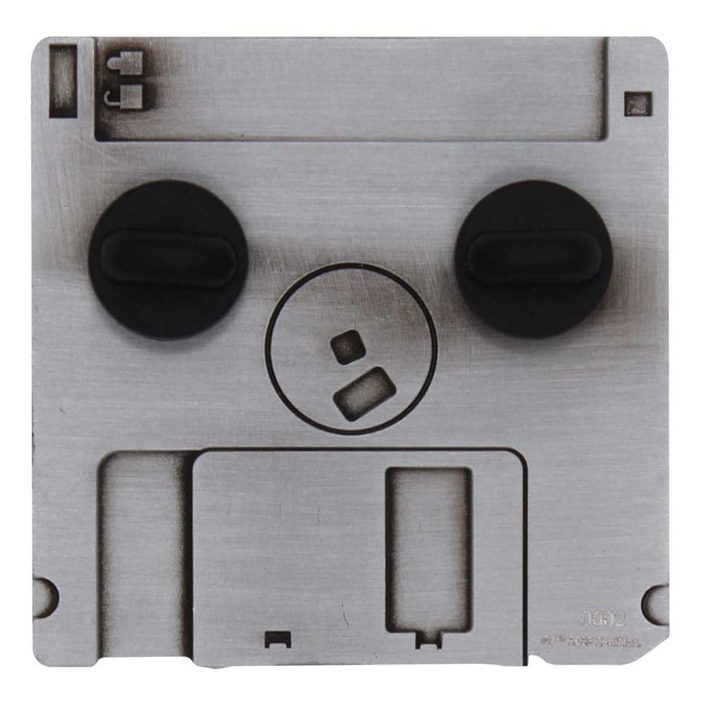 Doom pin badge floppy schijf limited edition