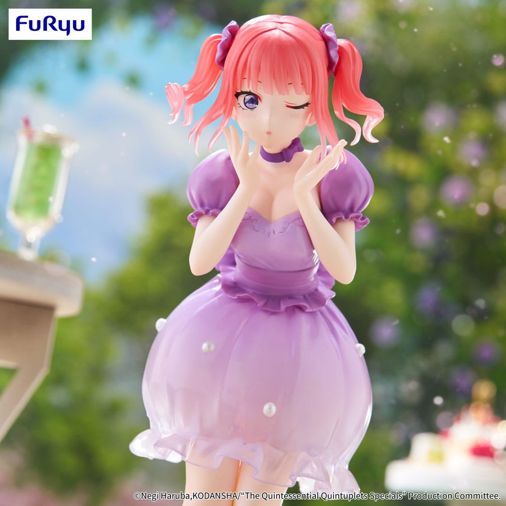 Het typische Quintuplets Trio-try-it PVC standbeeld Nakano Nino Pastel Dress ver. 21 cm