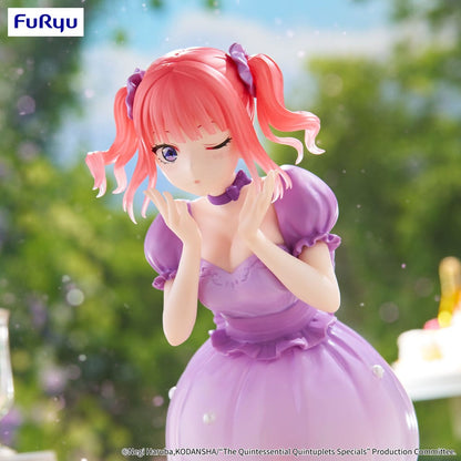 Het typische Quintuplets Trio-try-it PVC standbeeld Nakano Nino Pastel Dress ver. 21 cm
