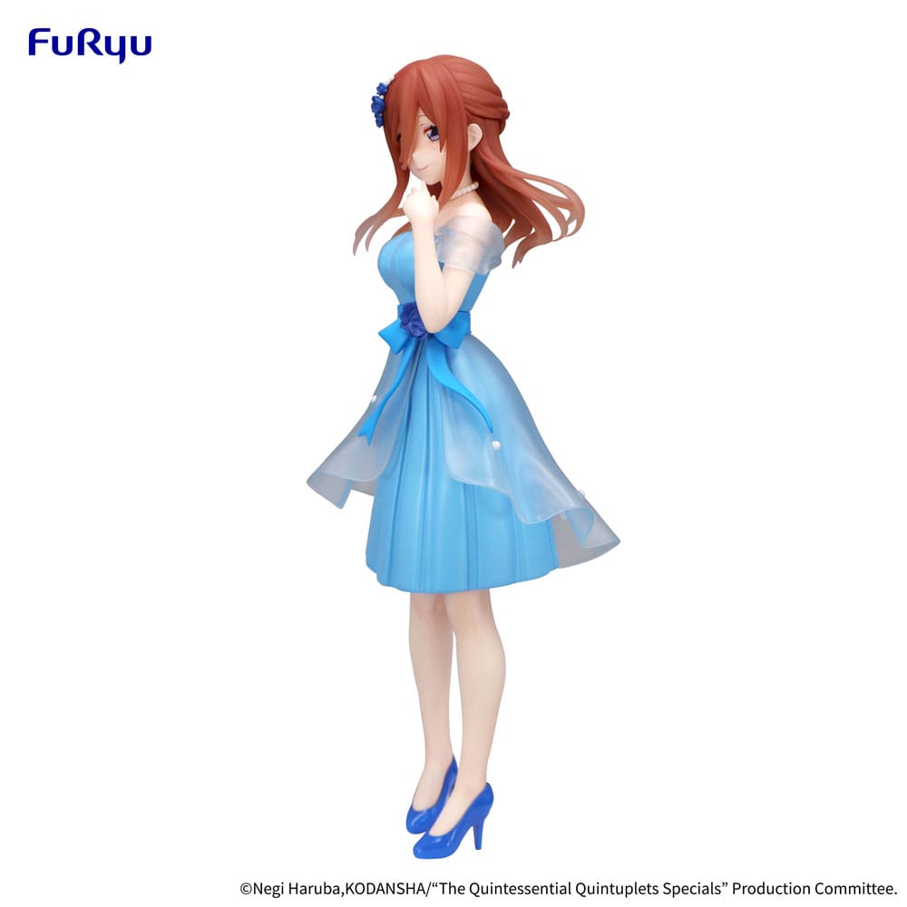 Het typische Quintuplets Trio-try-it PVC-standbeeld Nakano Miku Pastel Dress ver. 21 cm
