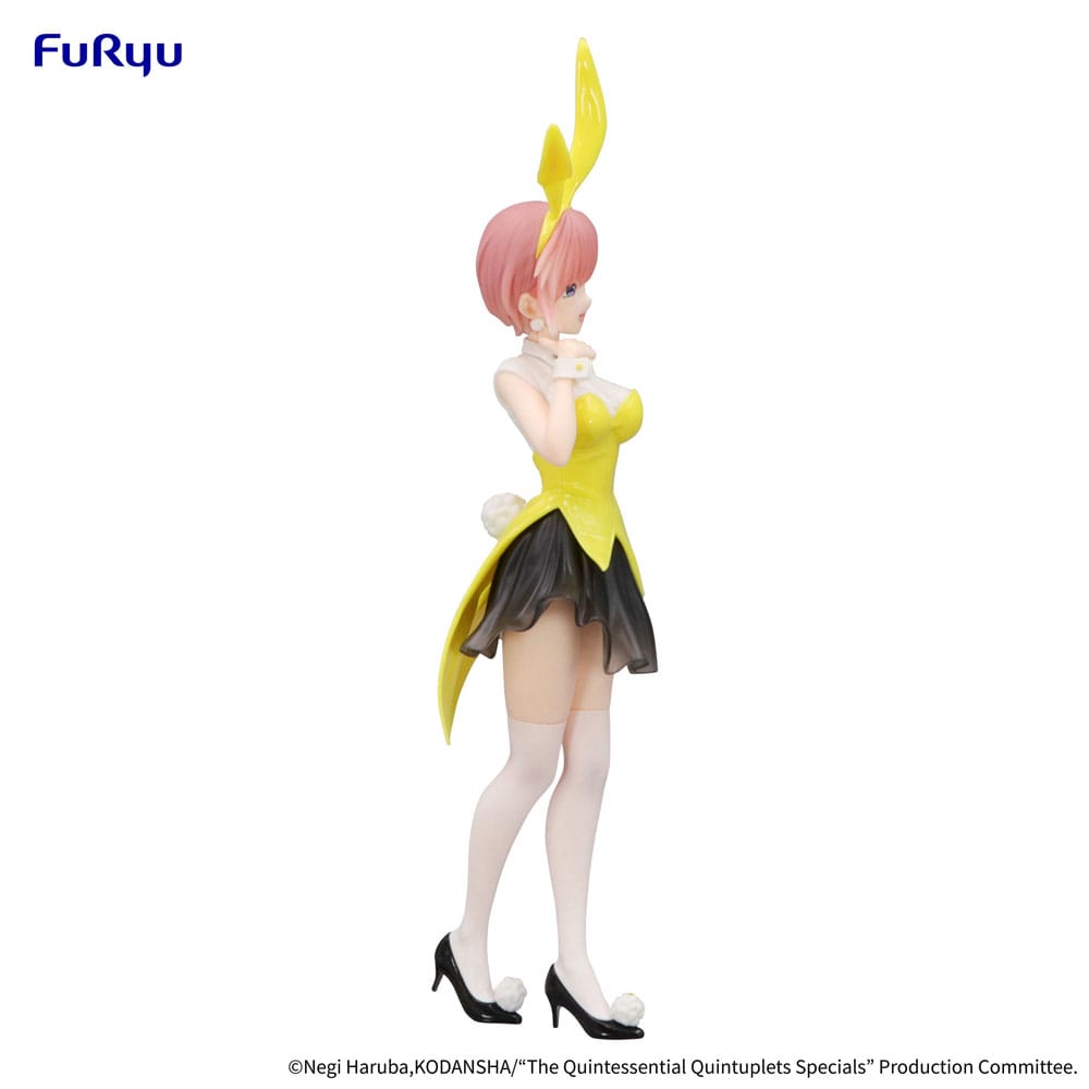 Het typische Quintuplets Trio-try-it PVC standbeeld Nakano Ichika Bunnies ver. Een andere kleur 24 cm