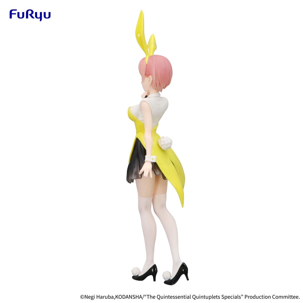 Het typische Quintuplets Trio-try-it PVC standbeeld Nakano Ichika Bunnies ver. Een andere kleur 24 cm