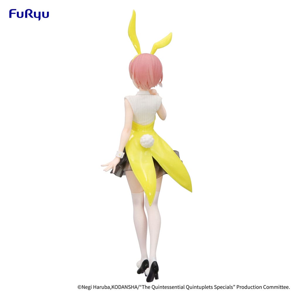 Het typische Quintuplets Trio-try-it PVC standbeeld Nakano Ichika Bunnies ver. Een andere kleur 24 cm