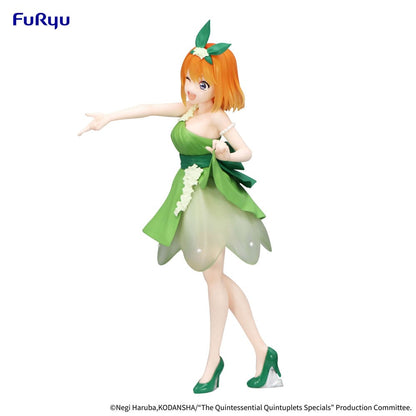 Het typische Quintuplets Trio-try-it PVC standbeeld Nakano Yotsuba Pastel Dress ver. 22 cm