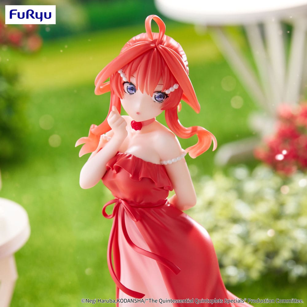 Het typische Quintuplets Specials-trio-try-it PVC standbeeld Itsuki Nakano Pastel Dress ver. 22 cm