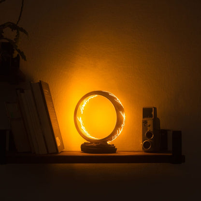 The Lord of the Rings-lamp met USB-C One Ring