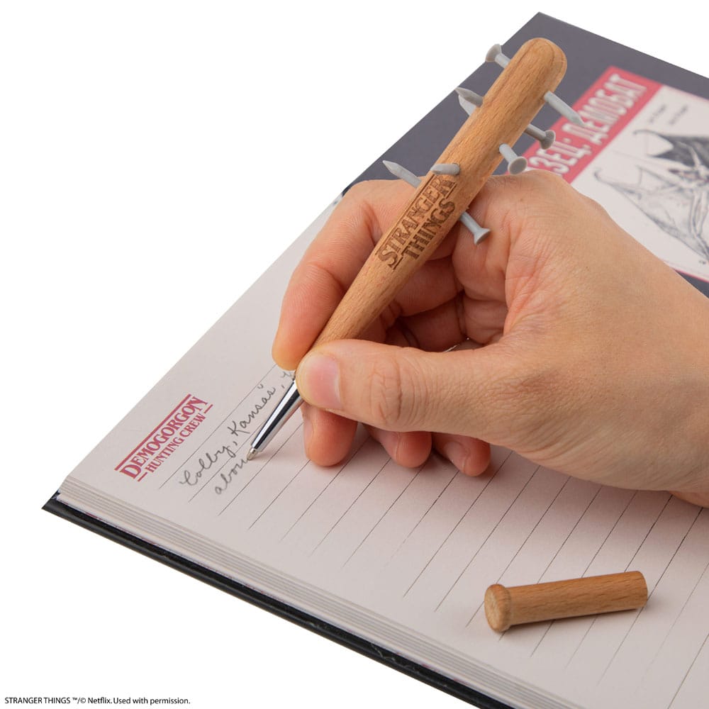 Stranger Things puntige Bat Pen & Stranger Things Pin