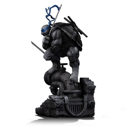 Teenage Mutant Ninja Turtles Art Scale Statue 1/10 Leonardo Zwart-Wit Variant 26 cm heo exclusief