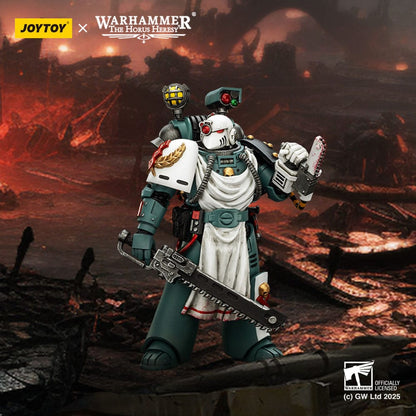 Warhammer 40.000: Sons of Horus Actiefiguur Legion Apotheker 12 cm