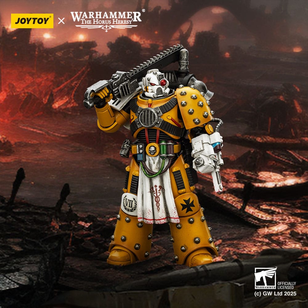 Warhammer 40.000: Imperial Fists Actiefiguur Legion Apotheker 12 cm