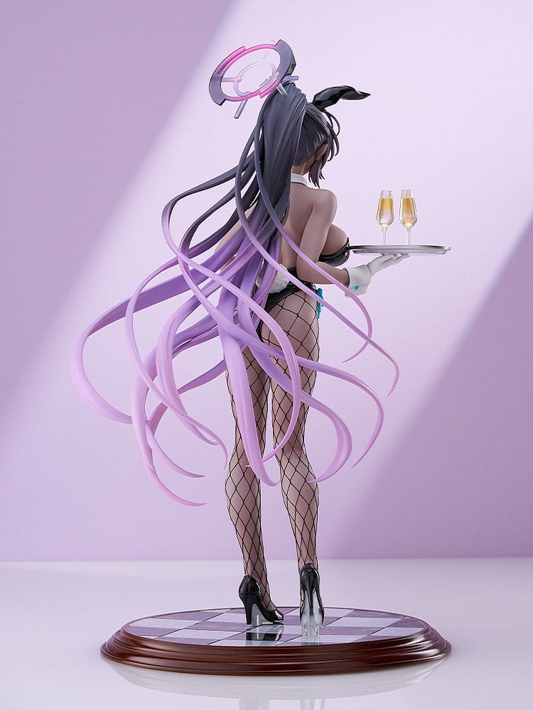Blauw Archief PVC Beeld 1/7 Karin Kakudate (Konijnenmeisje) 30 cm