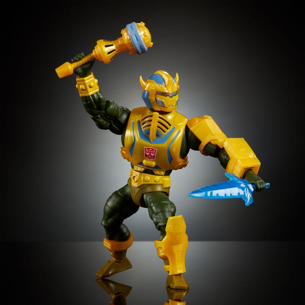 Masters of the Universe X Transformers Action Figure Bumblebee Armor Man-at-Arms Heo European Exclusive 14 Cm