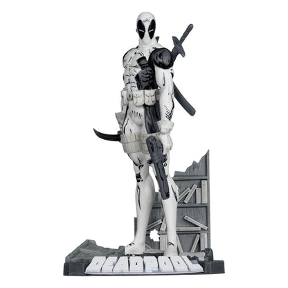 Marvel Collection PVC-beeld 1/10 Deadpool (The New Mutants #98) (Line Art) (gouden label) 17 cm
