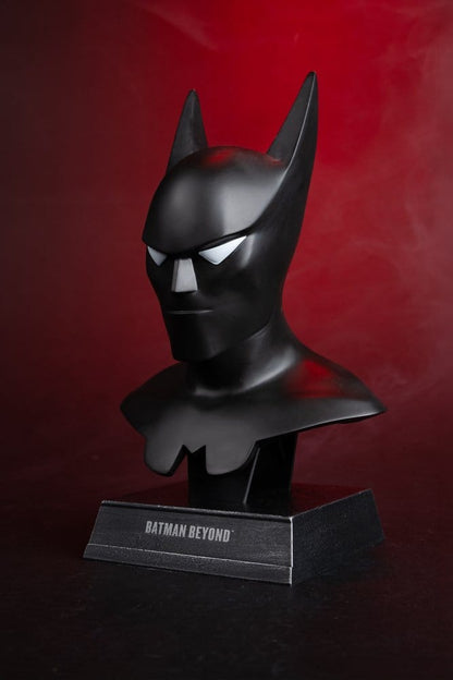 DC Direct Prop Replica 1/3 Batman Cowl (Batman Beyond Animated) 18 cm