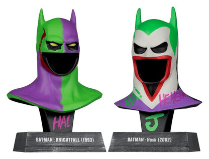 Batman DC Direct Mini Replica 1/3 2-pack Batman Cowls Hush & Knightfall (Jokerized) (gouden label) 18 cm