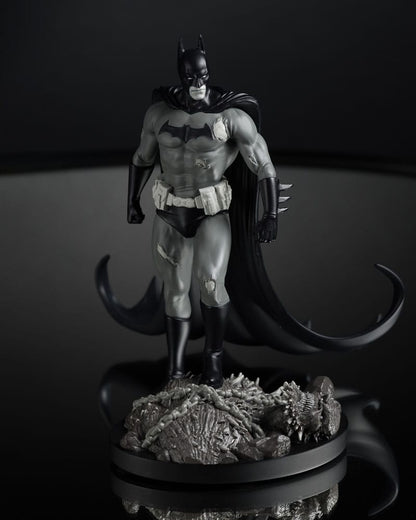 DC Direct standbeeld 1/10 Batman door Bjorn Barends (Black White) 18 cm