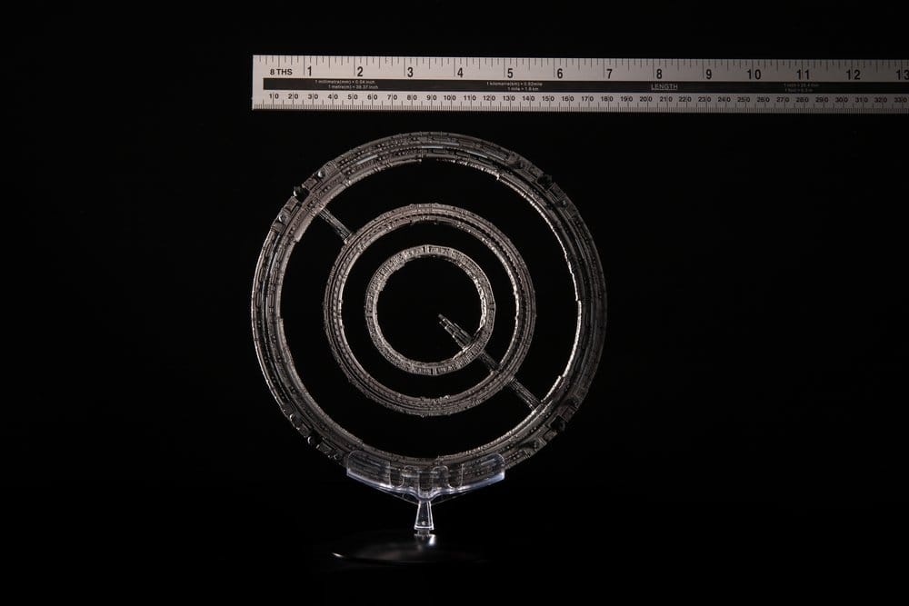 Fundering Die-Cast Het Invictus Ruimteschip 20 cm