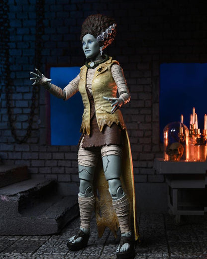 Universal Monsters x Teenage Mutant Ninja Turtles Actiefiguur April als The Bride 18 cm