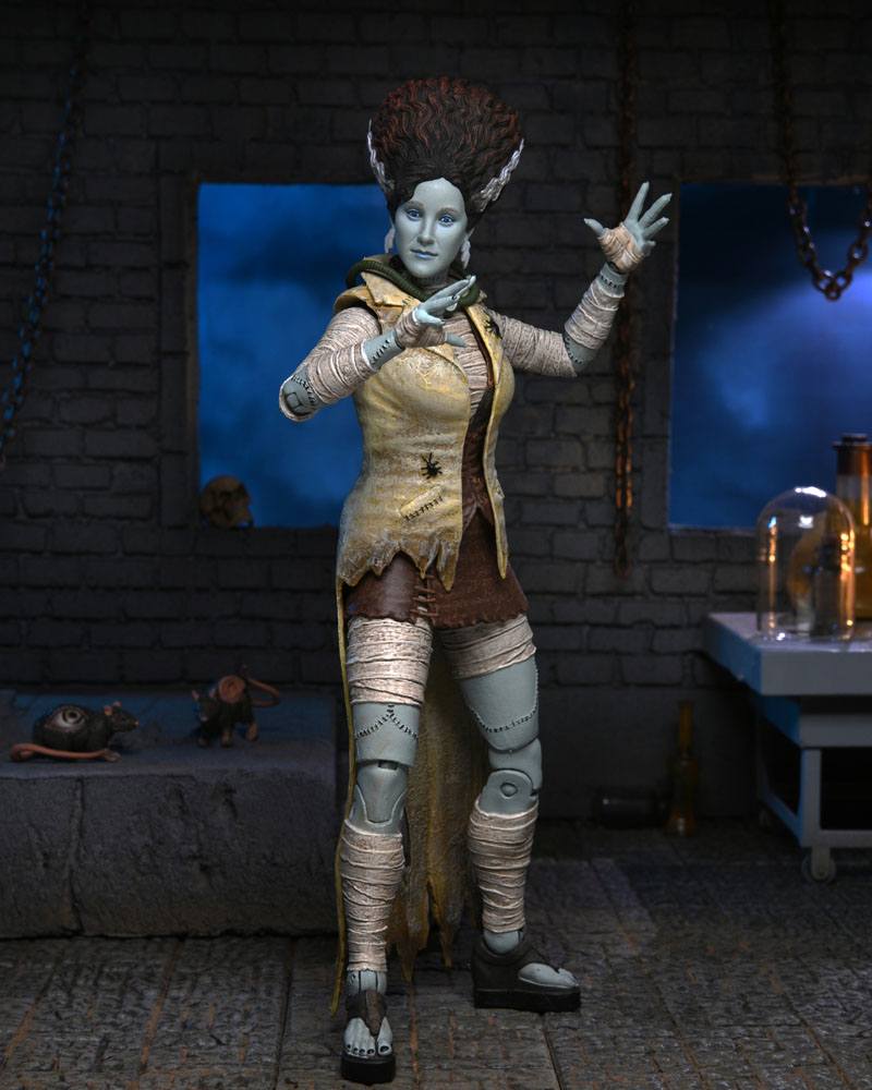 Universal Monsters x Teenage Mutant Ninja Turtles Actiefiguur April als The Bride 18 cm