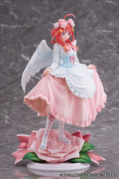 Het typische Quintuplets PVC -standbeeld 1/7 Nakano Itsuki Angel ver. 26 cm