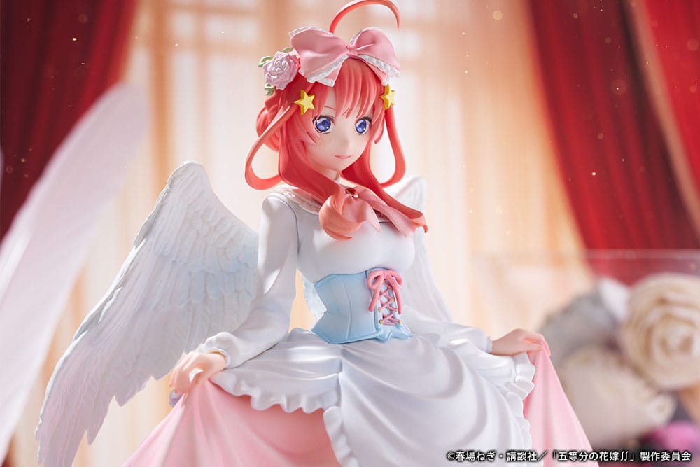 Het typische Quintuplets PVC -standbeeld 1/7 Nakano Itsuki Angel ver. 26 cm