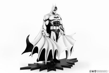 Batman PX PVC-beeld 1/8 SDCC 2024 Batman Zwart-witversie 27 cm