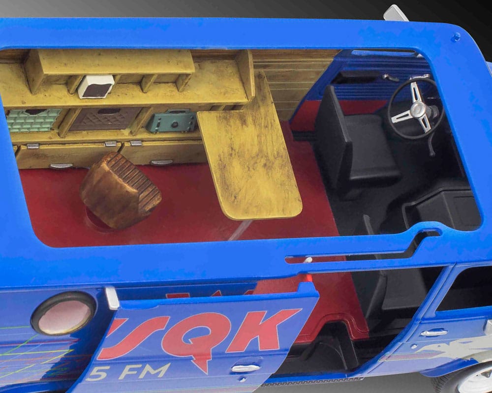 Stranger Things Modelbouwset 1/25 Squawk Van (aquakleur) 21 cm