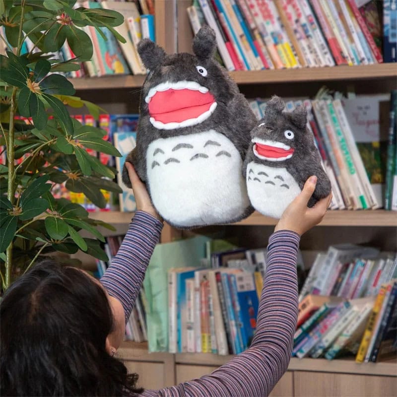 Mijn buur tot totoro pluche figuur brullende grote totoro m 29 cm
