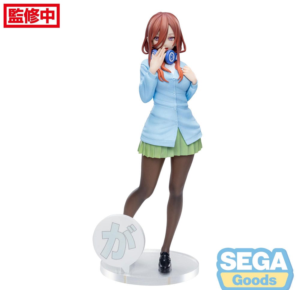 Het typische Quintuplets Specials Specials Luminasta PVC -standbeeld Miku Nakano 20 cm