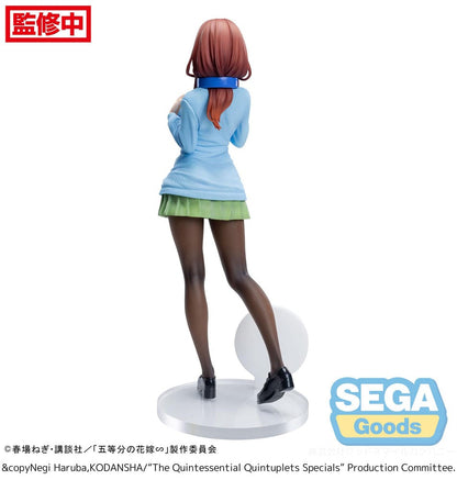 Het typische Quintuplets Specials Specials Luminasta PVC -standbeeld Miku Nakano 20 cm