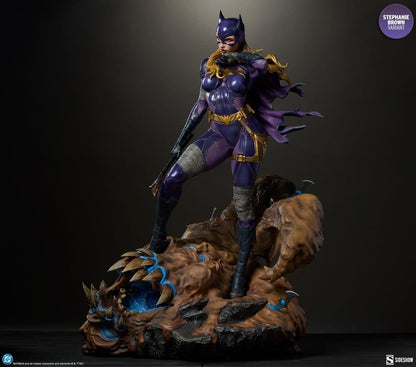 DC Comics Premium Formaat Figuur Batgirl (Stephanie Brown Variant) 55 cm