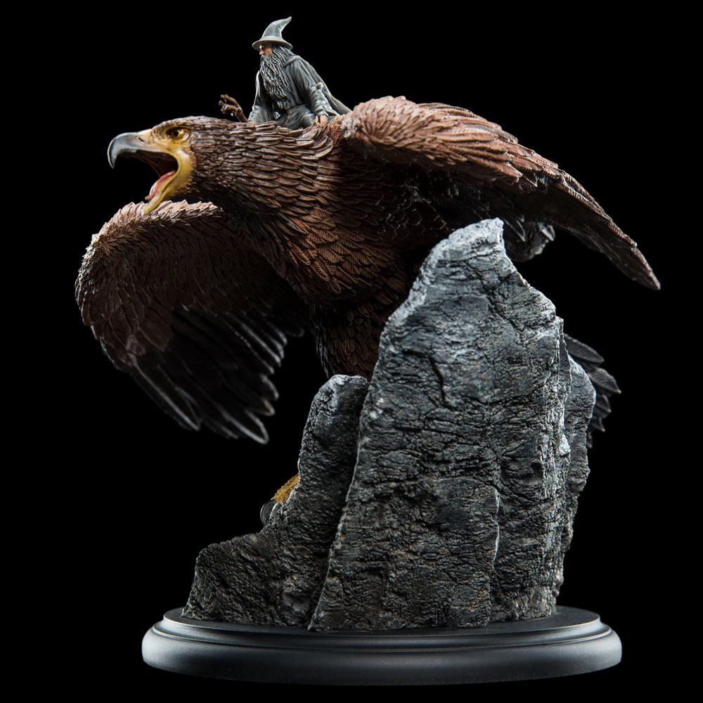 Lord of the Rings -standbeeld Gandalf op Gwaihir 15 cm